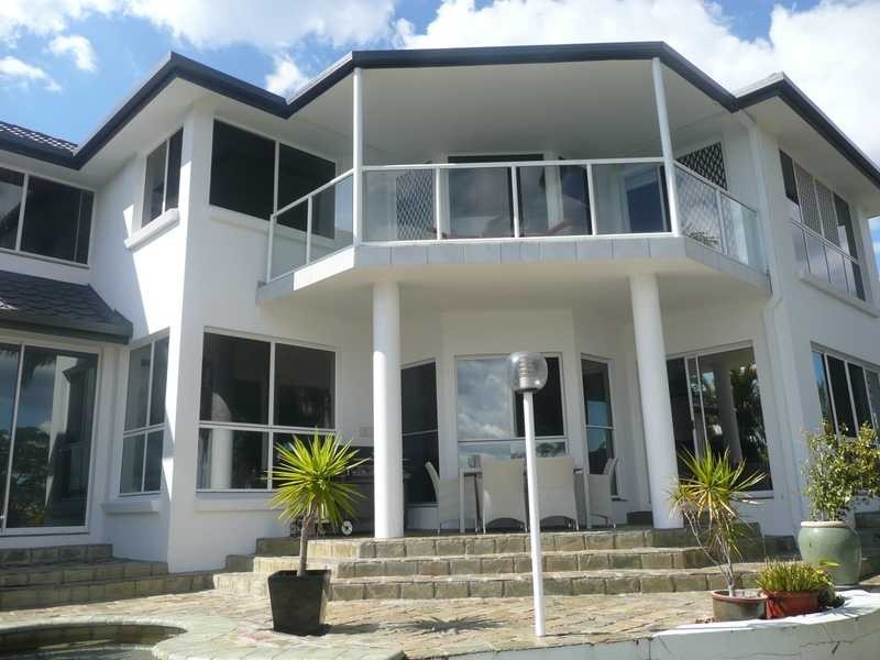 1 Cayman Drive, Clear Island Waters QLD 4226