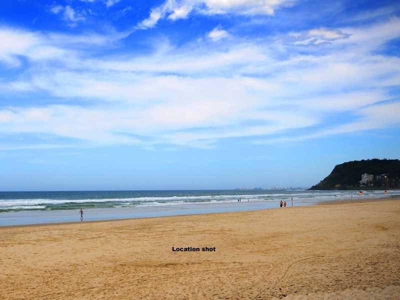 6 Aruma Avenue, Burleigh Waters QLD 4220