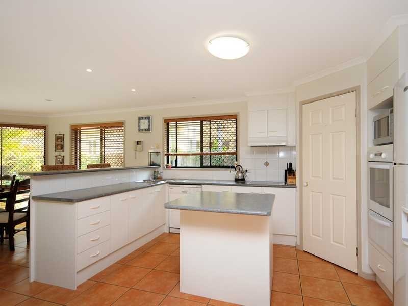 10 Fulmar Place, Burleigh Waters QLD 4220