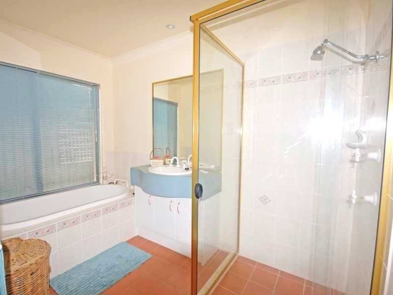 18 Sea Eagle Drive, Burleigh Waters QLD 4220