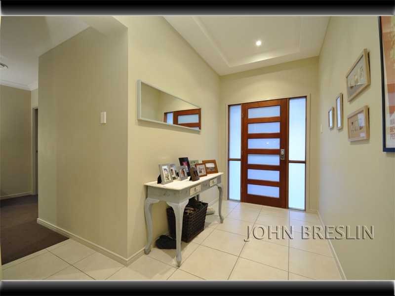 17 Camarillo Circuit, Reedy Creek QLD 4227