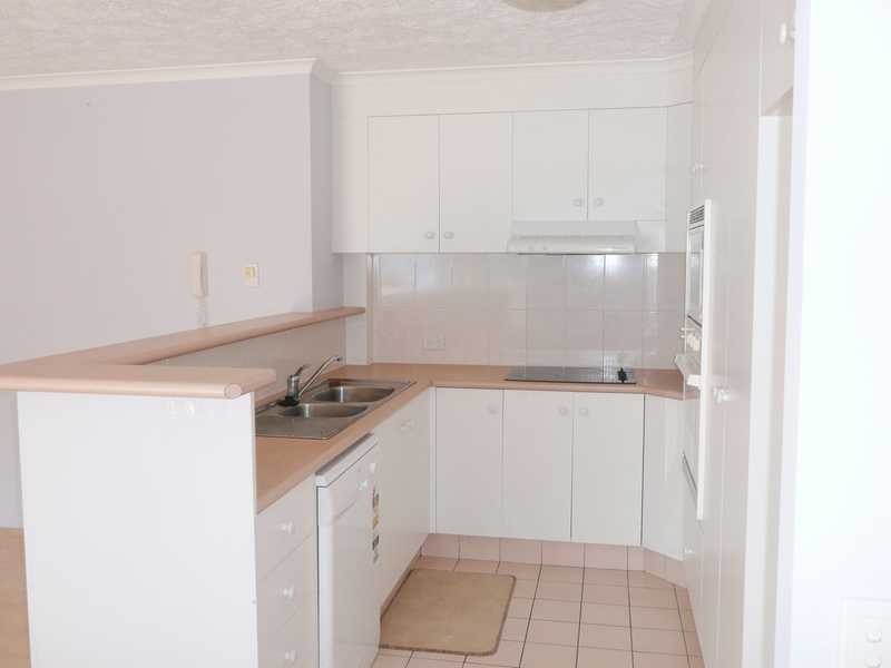 9/32 Second Ave, Broadbeach QLD 4218