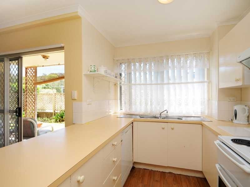 1/18 Ikkina Road, Burleigh Heads QLD 4220