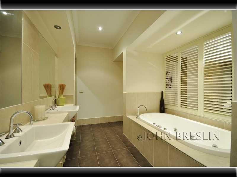 29 Observatory Drive, Reedy Creek QLD 4227