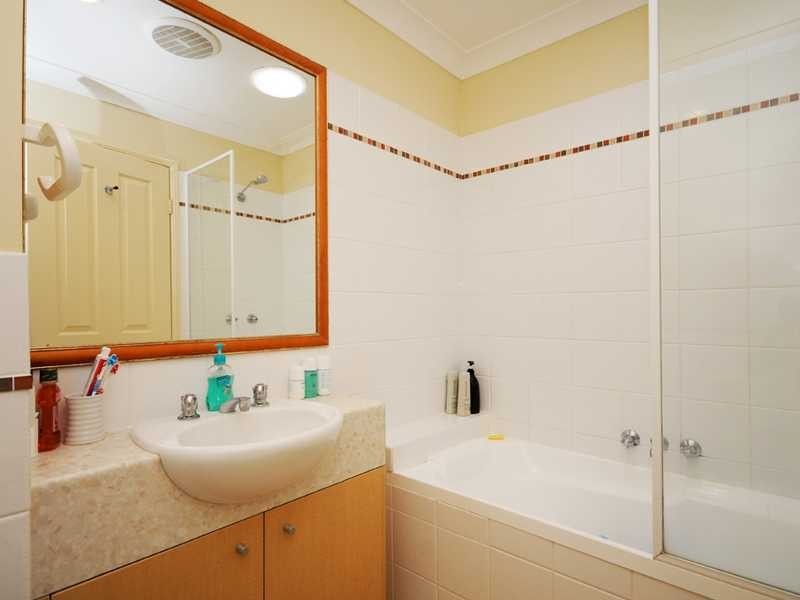 7/64 Gilston Road, Nerang QLD 4211