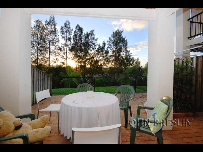 8/323 Christine Ave, Varsity Lakes QLD 4227