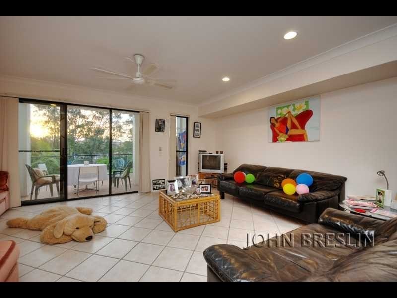 8/323 Christine Ave, Varsity Lakes QLD 4227