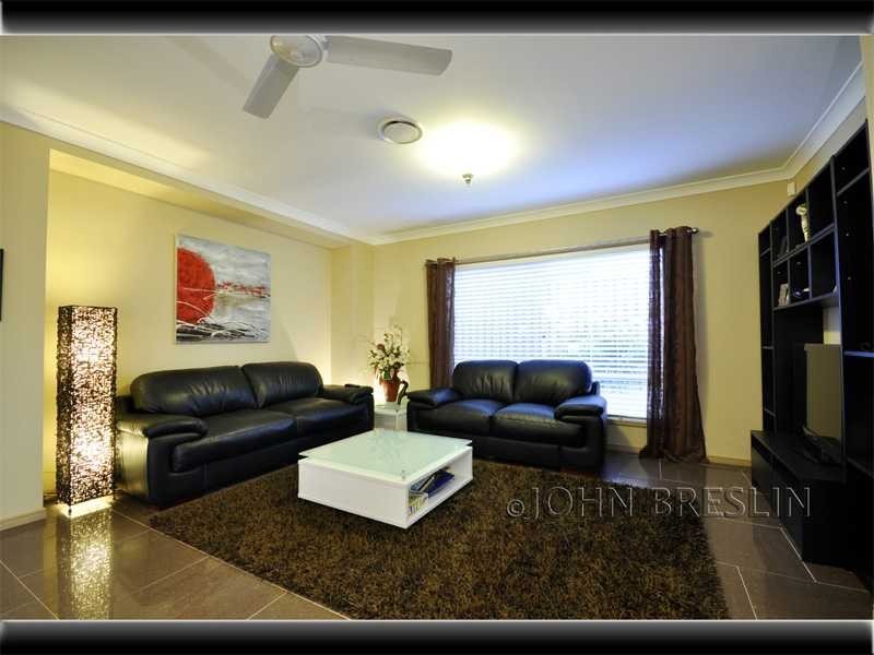 6 Camarillo Circuit, Reedy Creek QLD 4227