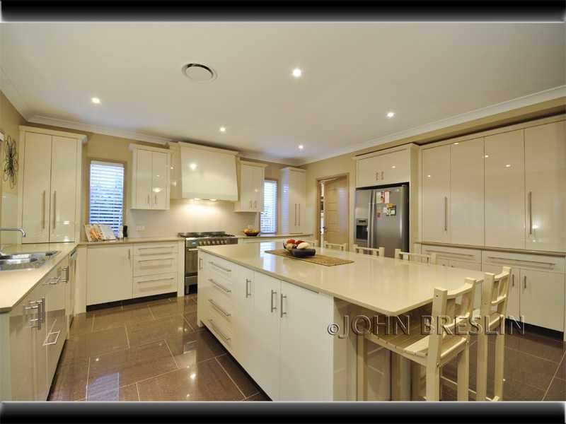 6 Camarillo Circuit, Reedy Creek QLD 4227