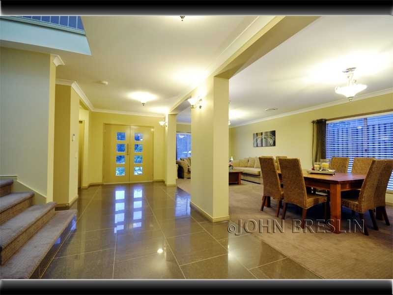 6 Camarillo Circuit, Reedy Creek QLD 4227