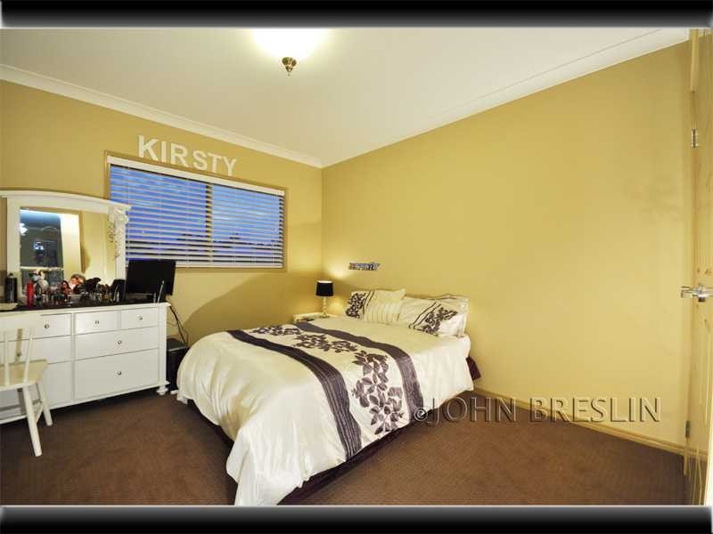 6 Camarillo Circuit, Reedy Creek QLD 4227