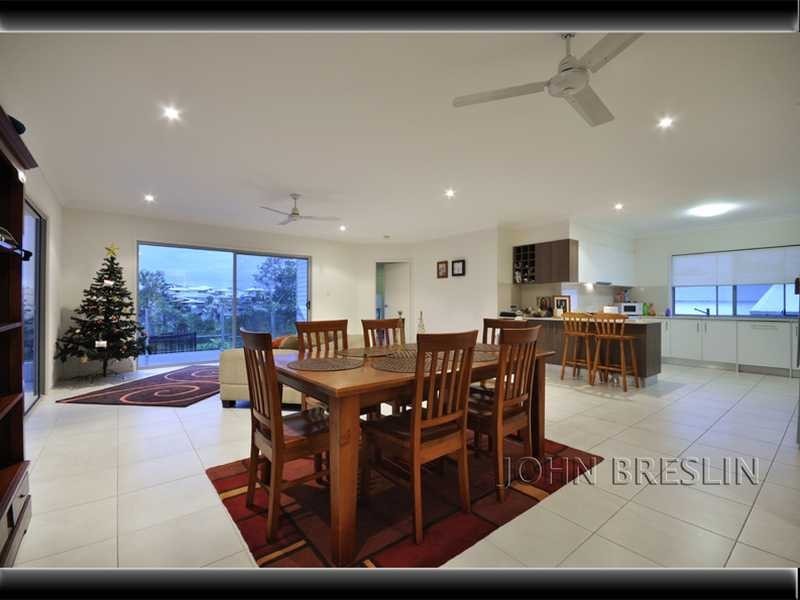11 Skyburnett Street, Reedy Creek QLD 4227