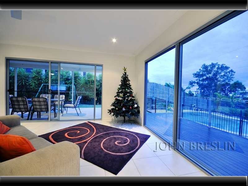 11 Skyburnett Street, Reedy Creek QLD 4227