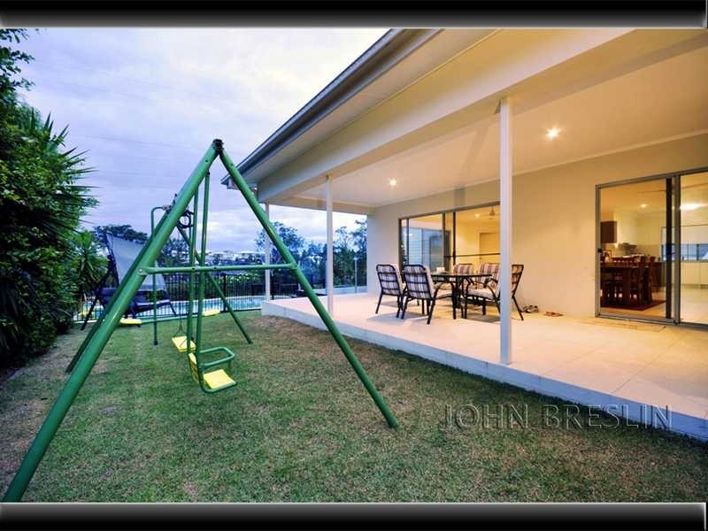 11 Skyburnett Street, Reedy Creek QLD 4227