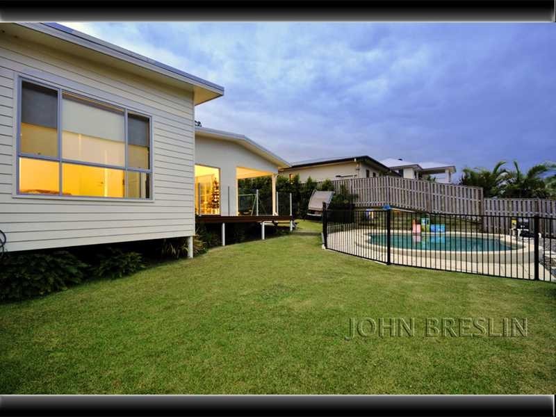 11 Skyburnett Street, Reedy Creek QLD 4227