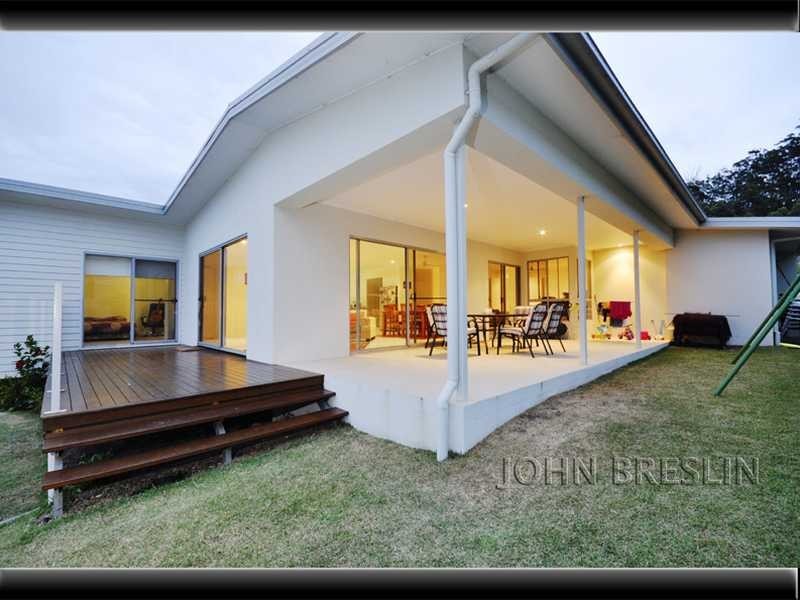 11 Skyburnett Street, Reedy Creek QLD 4227