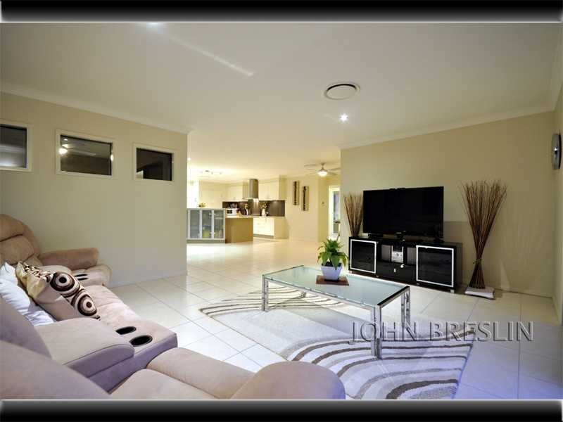 4 Culgoora Crescent, Reedy Creek QLD 4227