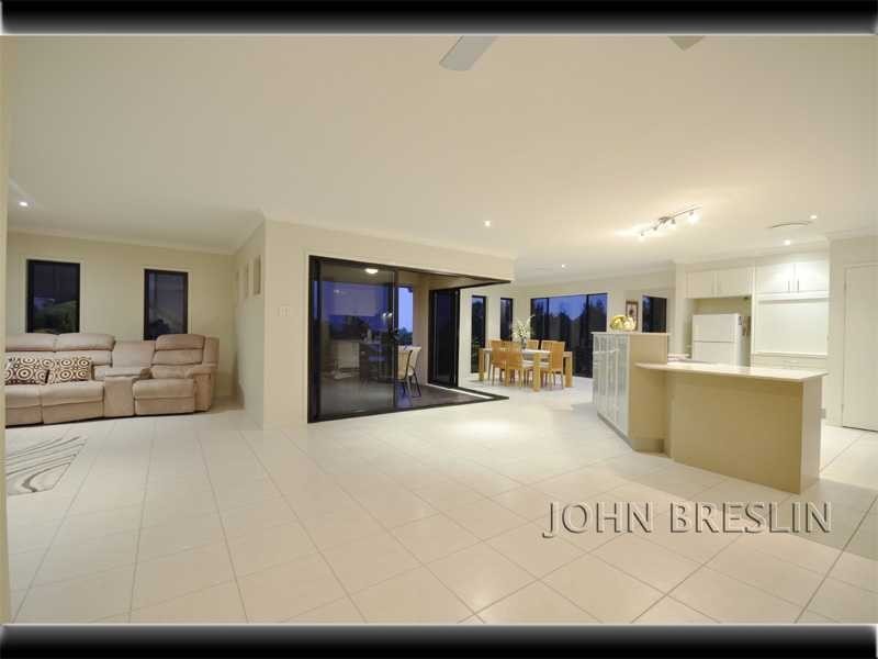 4 Culgoora Crescent, Reedy Creek QLD 4227