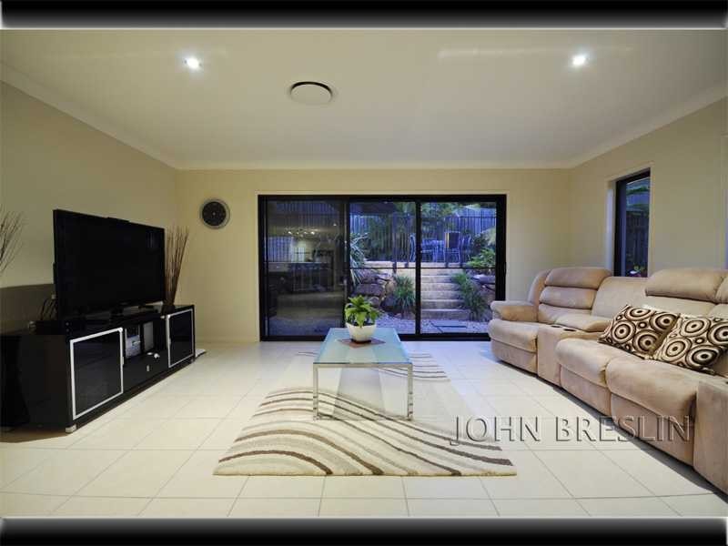 4 Culgoora Crescent, Reedy Creek QLD 4227