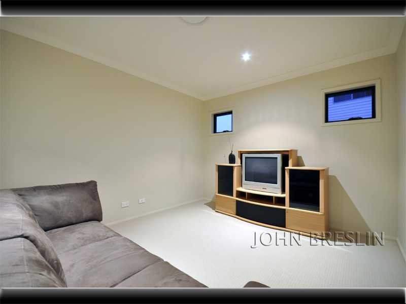 4 Culgoora Crescent, Reedy Creek QLD 4227