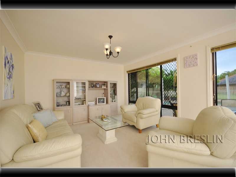 111 Santa Cruz Blvd, Clear Island Waters QLD 4226