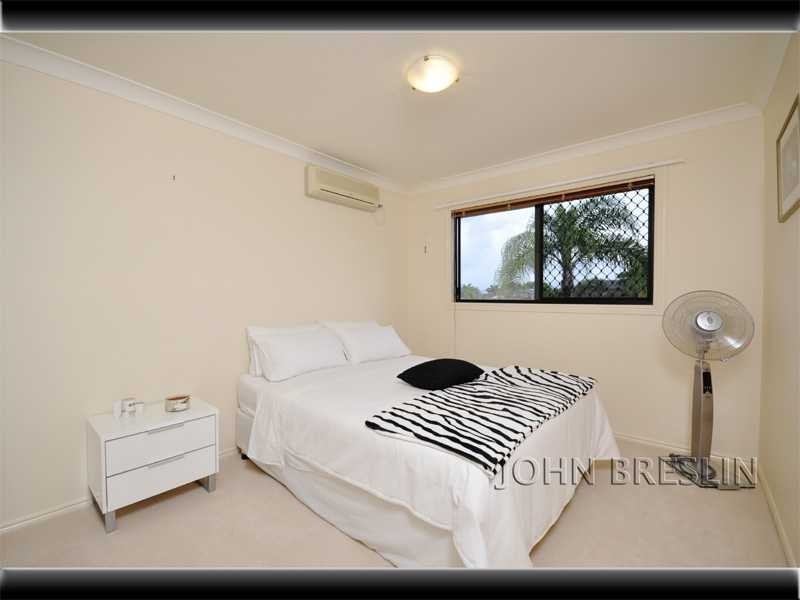 111 Santa Cruz Blvd, Clear Island Waters QLD 4226