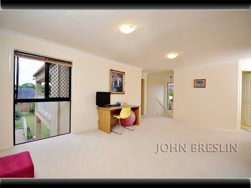 111 Santa Cruz Blvd, Clear Island Waters QLD 4226