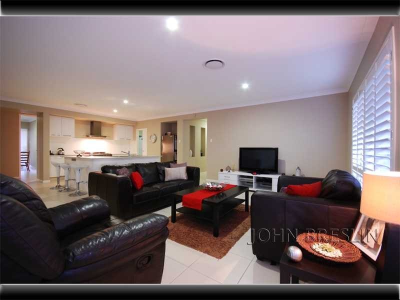 27 Camarillo Circuit, Reedy Creek QLD 4227