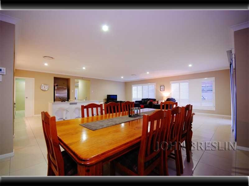 27 Camarillo Circuit, Reedy Creek QLD 4227