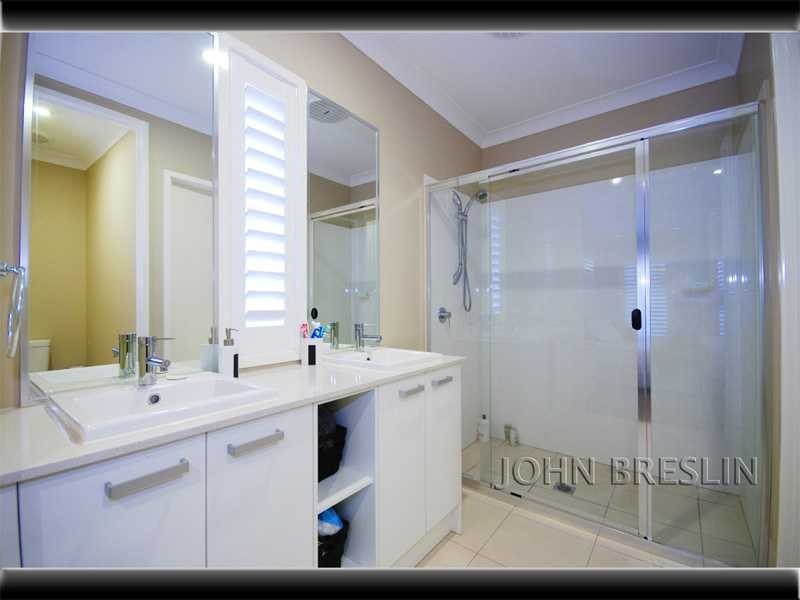 27 Camarillo Circuit, Reedy Creek QLD 4227