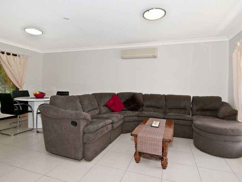10-12 Erin Court, Gleneagle QLD 4285