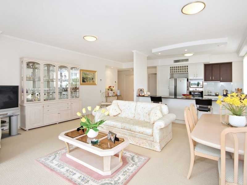 5/34 Riverwalk Ave, Robina QLD 4226