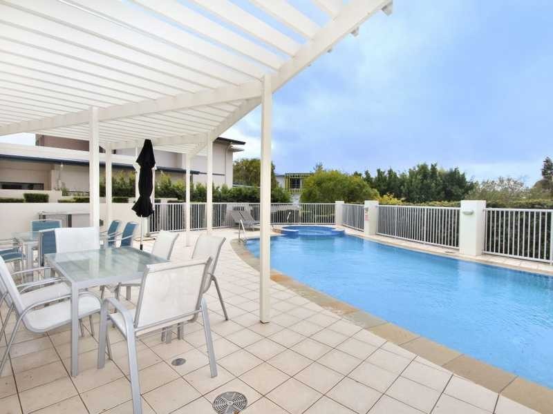 5/34 Riverwalk Ave, Robina QLD 4226