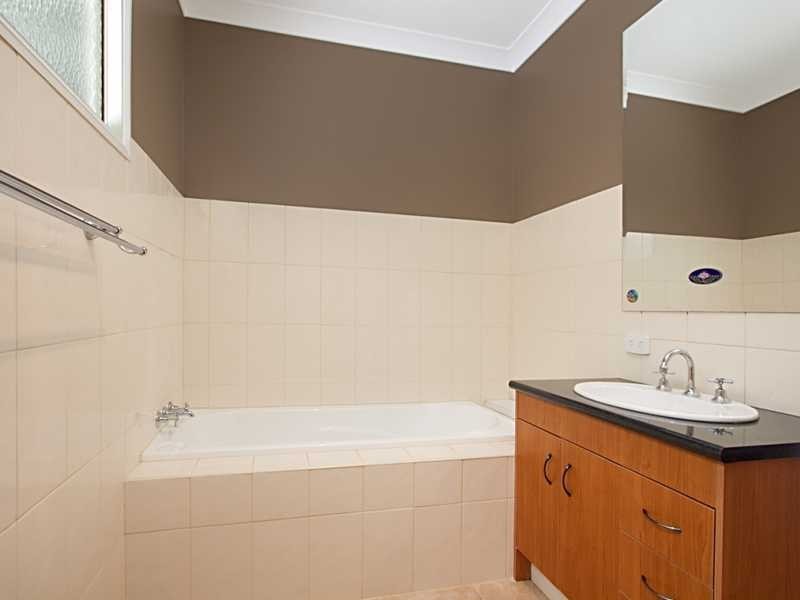 88 Kooralbyn Drive, Kooralbyn QLD 4285
