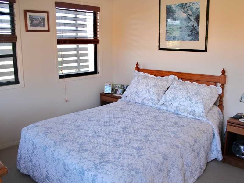 92/136 Palm Meadows Drive, Carrara QLD 4211