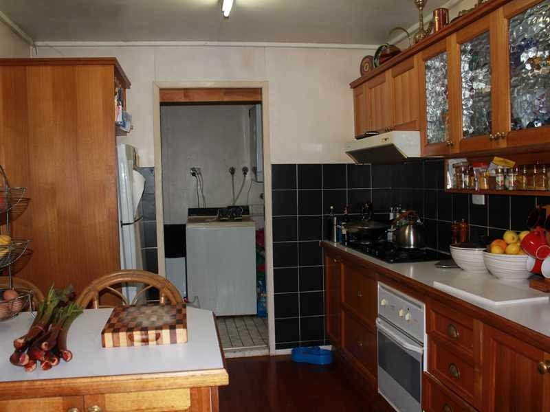 16 Willow Street, Varsity Lakes QLD 4227