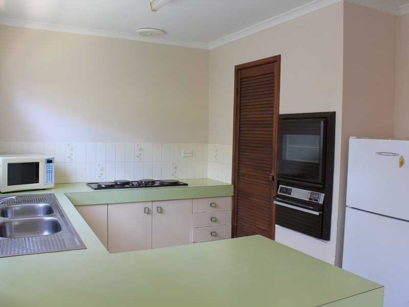 3/6 Peacock Place, Burleigh Waters QLD 4220