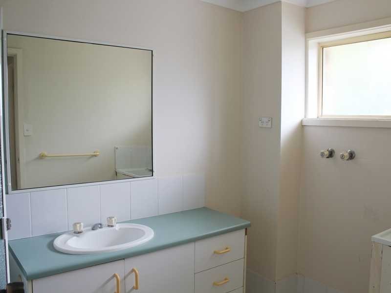 24/1 Rolan Court, Palm Beach QLD 4221