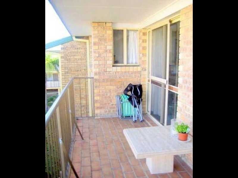 24/1 Rolan Court, Palm Beach QLD 4221