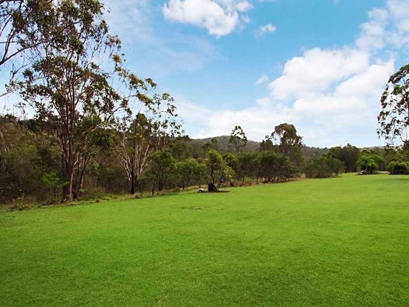 264-268 Boomerang Drive, Kooralbyn QLD 4285