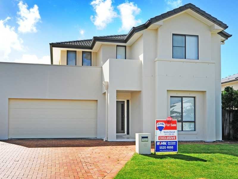 12 Casuarina Drive, Molendinar QLD 4214