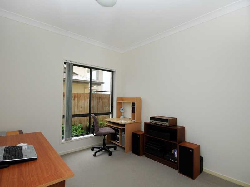 12 Casuarina Drive, Molendinar QLD 4214
