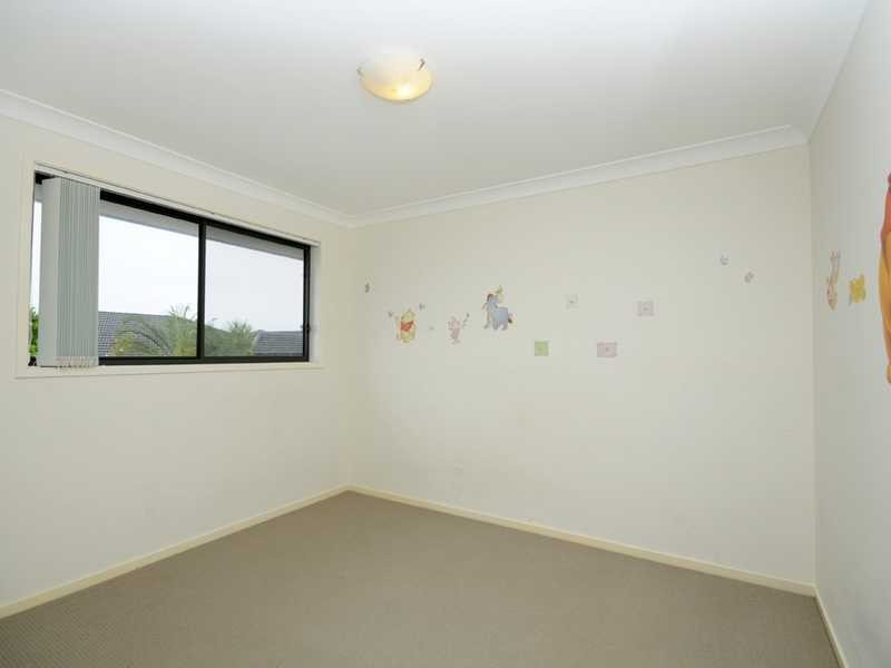 12 Casuarina Drive, Molendinar QLD 4214
