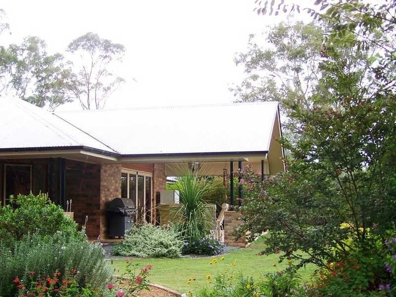 338 Christmas Creek Road, Laravale QLD 4285