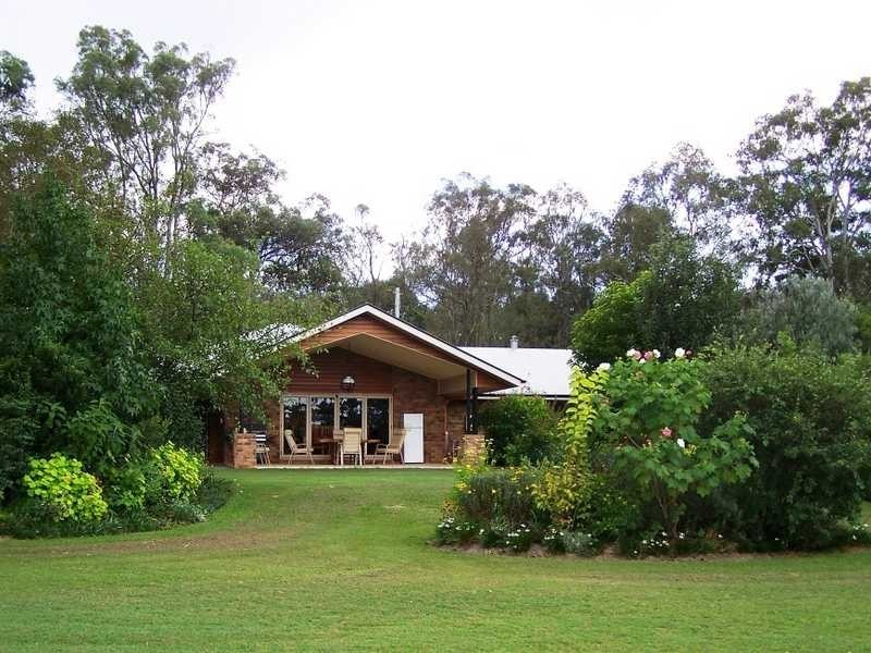 338 Christmas Creek Road, Laravale QLD 4285