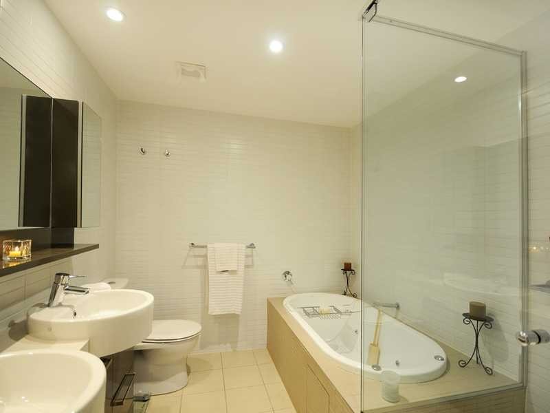 3302/323 Bayview Street, Hollywell QLD 4216