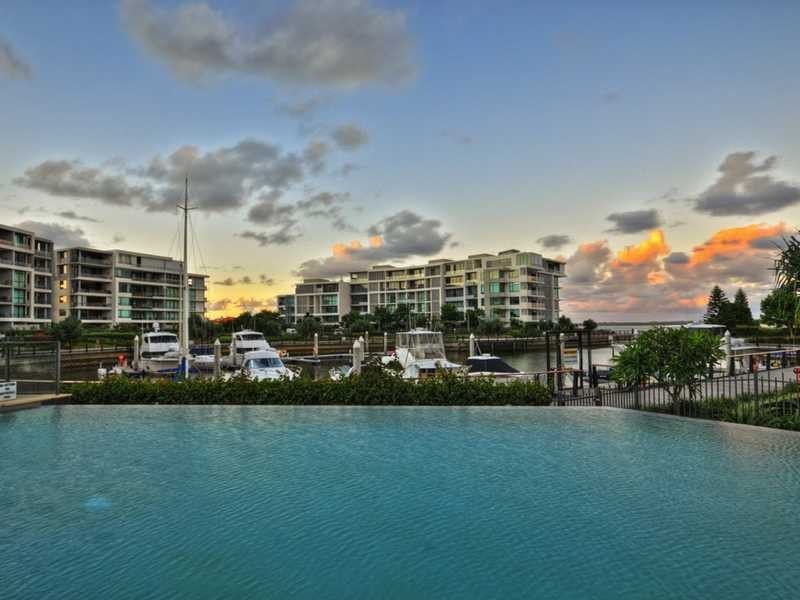 3302/323 Bayview Street, Hollywell QLD 4216