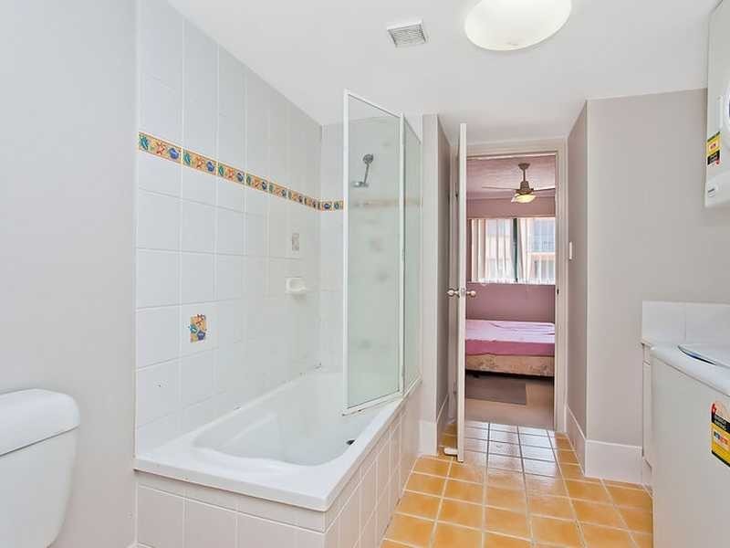 22/2340 Gold Coast Highway, Mermaid Beach QLD 4218