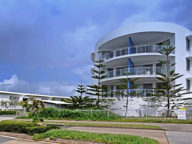 90/98 University Dr, Varsity Lakes QLD 4227