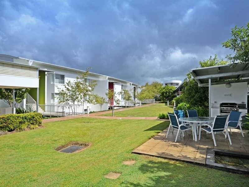 90/98 University Dr, Varsity Lakes QLD 4227